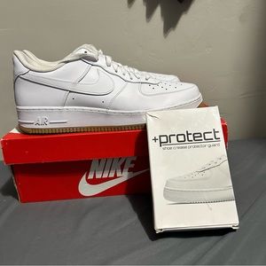 Men’s Nike Air Force white/gum size 13